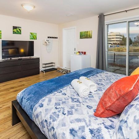 Modern Studio W King Bed - Central Ottawa Exterior foto